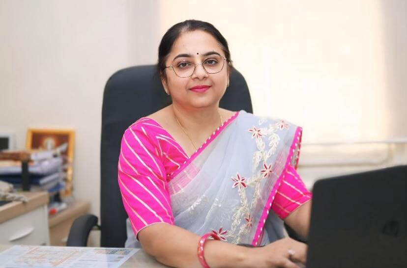 rashmi-singh-associate-director